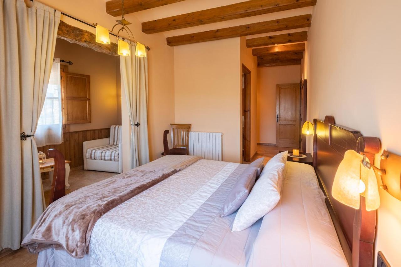 Bed and Breakfast Cal Ros Calonge de Segarra Exterior foto
